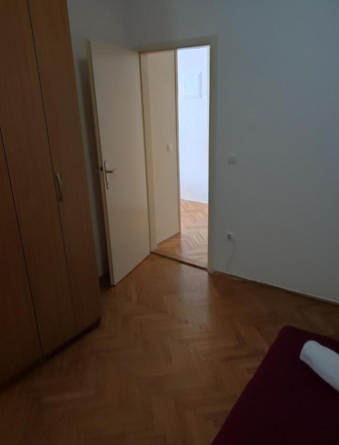 Apartmani Ketryn 크리크베니카 외부 사진