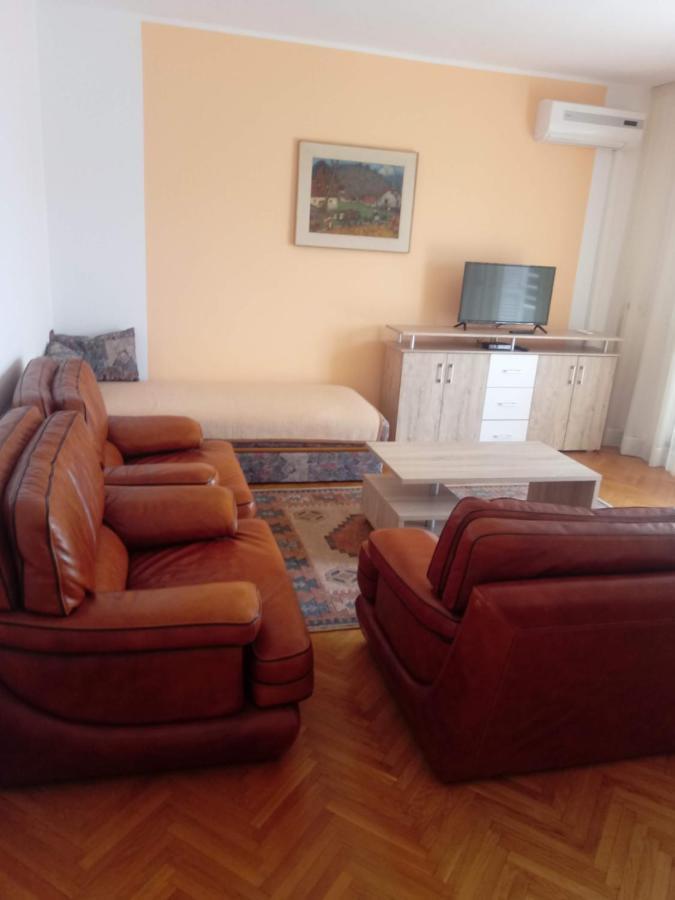 Apartmani Ketryn 크리크베니카 외부 사진