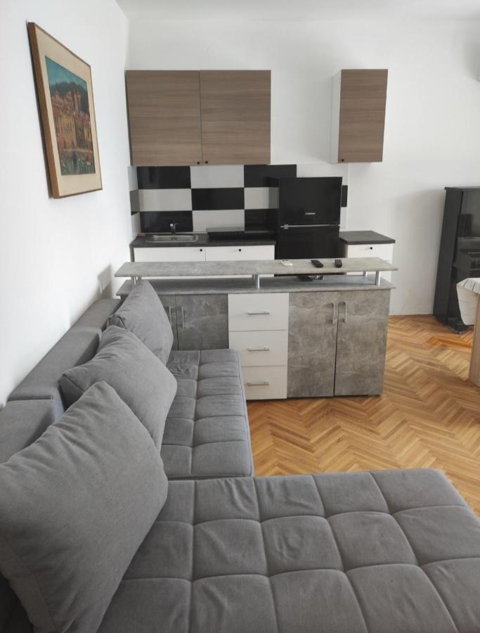 Apartmani Ketryn 크리크베니카 외부 사진